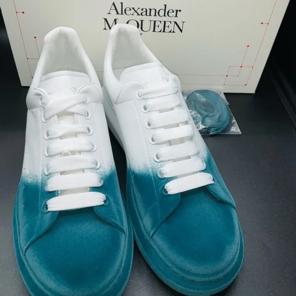 Alexander McQueen Men’s Oversized Sprayed Sneakers Size 11 NWB AUTHENTIC - Picture 4 of 10